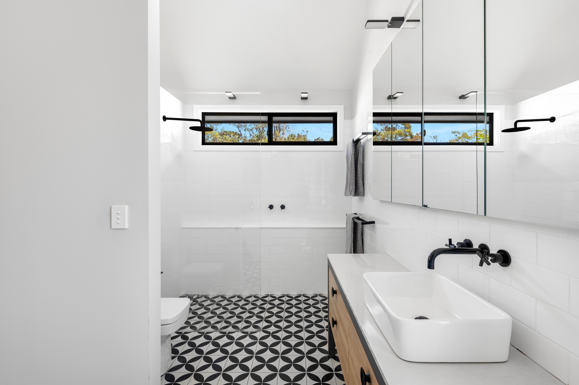 138 Koloona Avenue, Mount Keira - Thumbnail 7