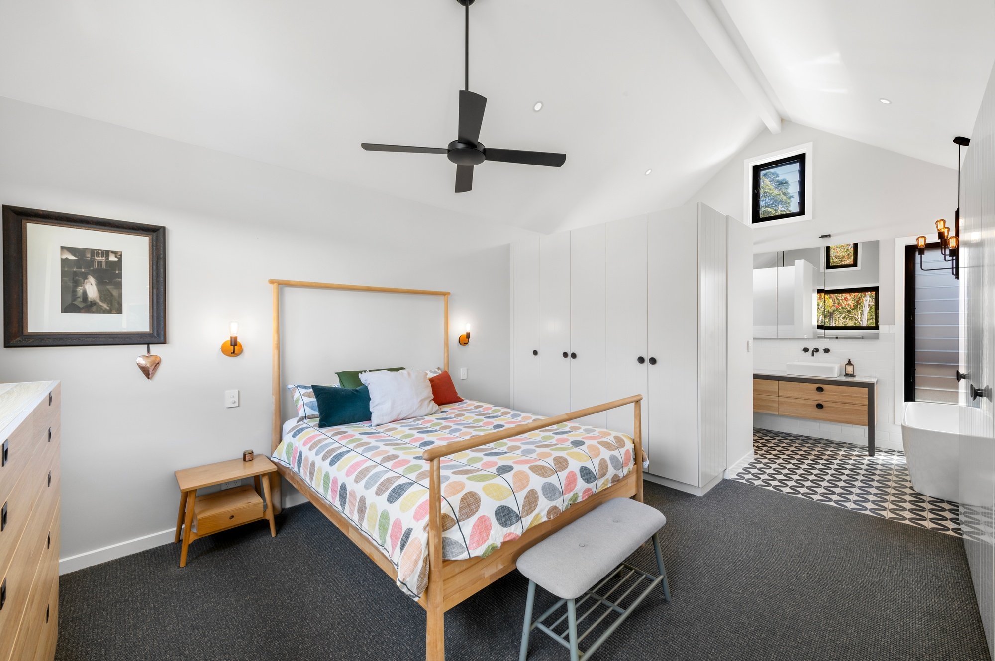 138 Koloona Avenue, Mount Keira - Thumbnail 8