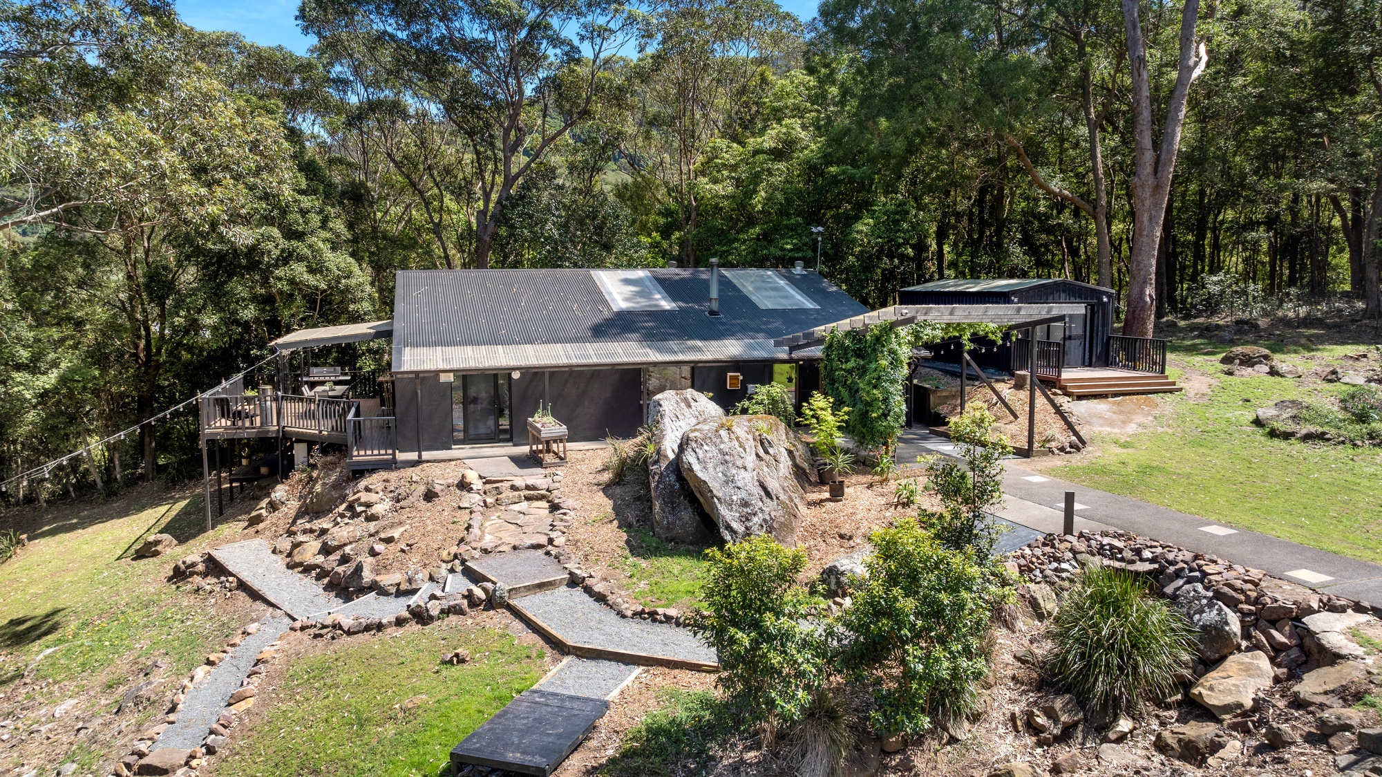 147 Koloona Avenue, Mount Keira - Thumbnail 7