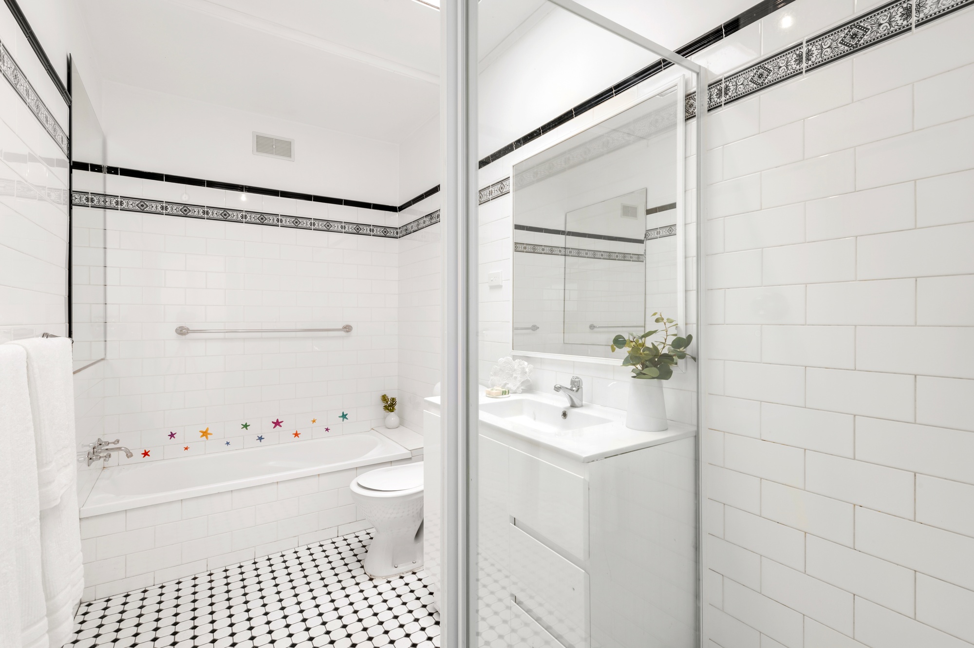 23 Risley Road, Figtree - Thumbnail 6