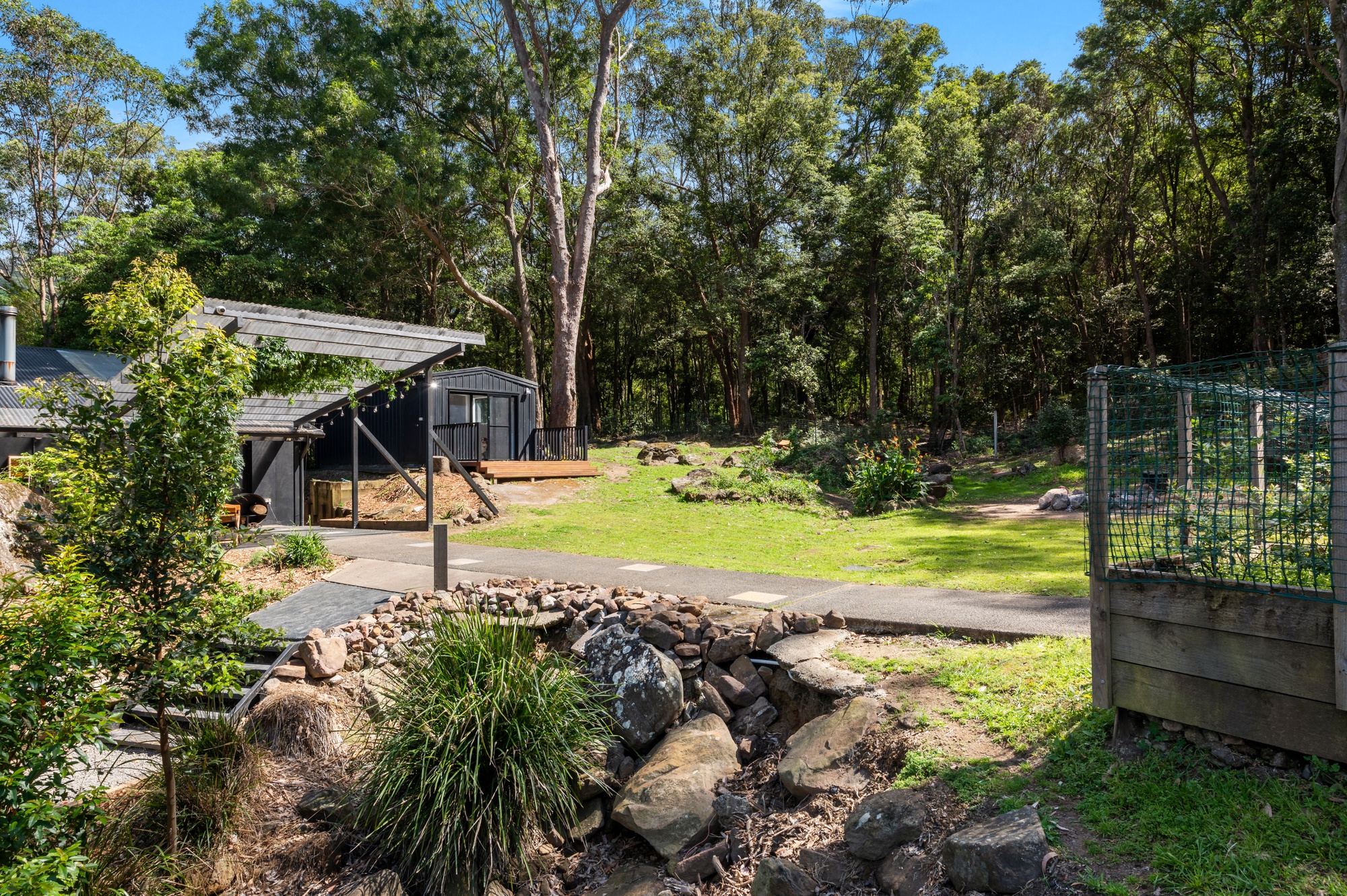 147 Koloona Avenue, Mount Keira - Thumbnail 8