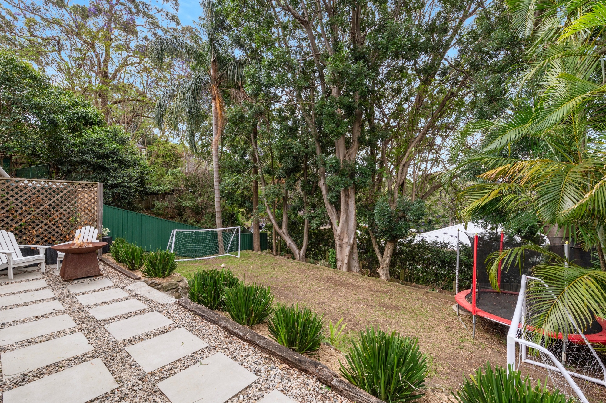 108 Iola Avenue, Farmborough Heights - Thumbnail 2