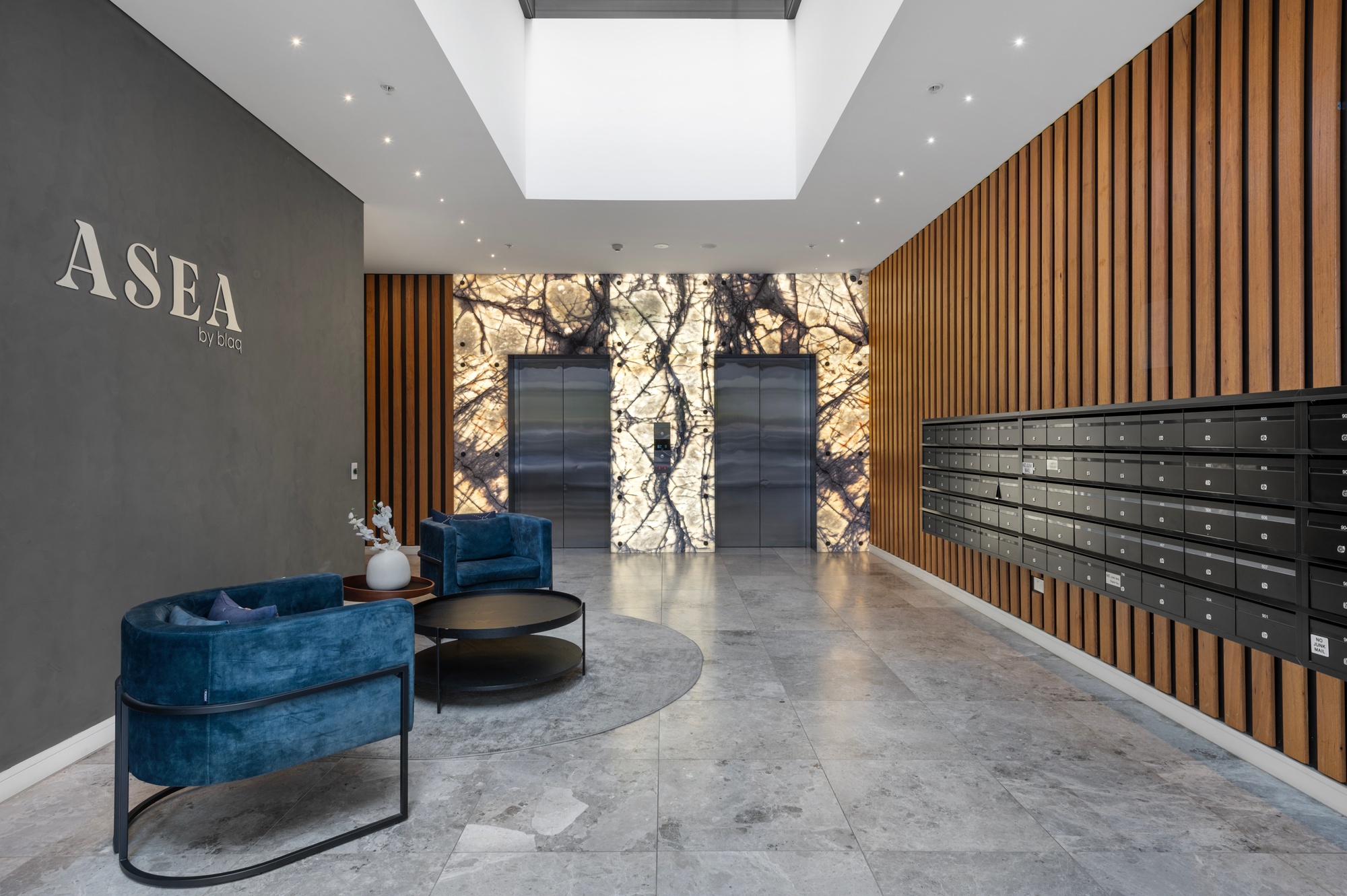 404/35 Kenny Street, Wollongong - Thumbnail 2