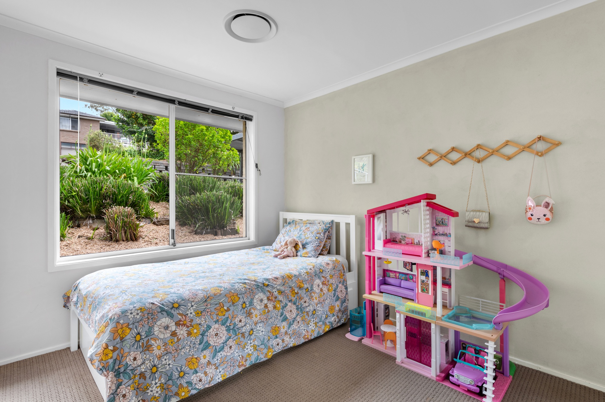 108 Iola Avenue, Farmborough Heights - Thumbnail 8