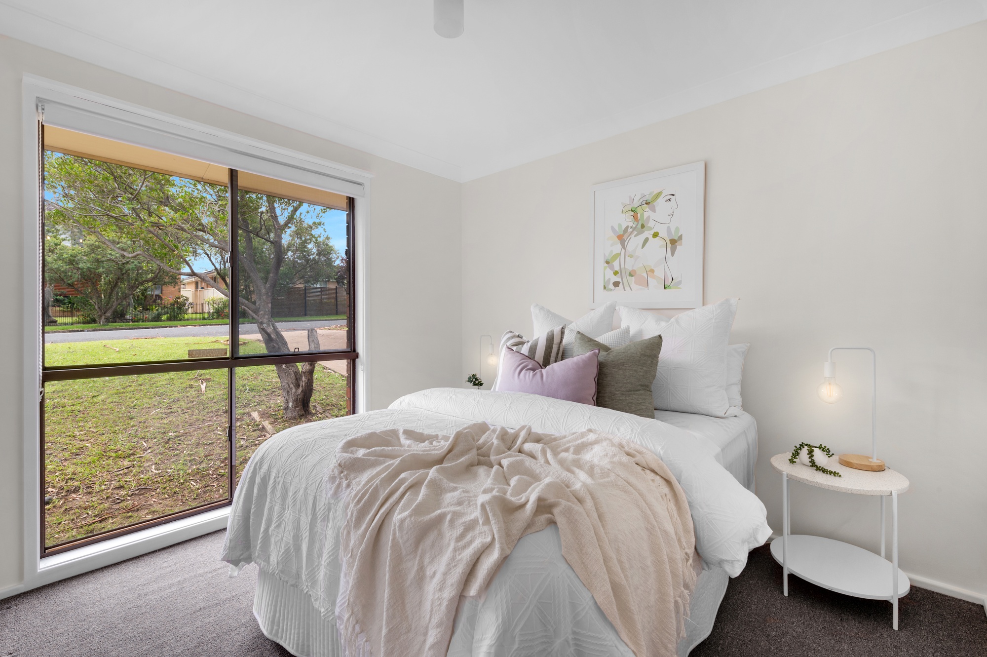 9 Carlon Crescent, Farmborough Heights - Thumbnail 4