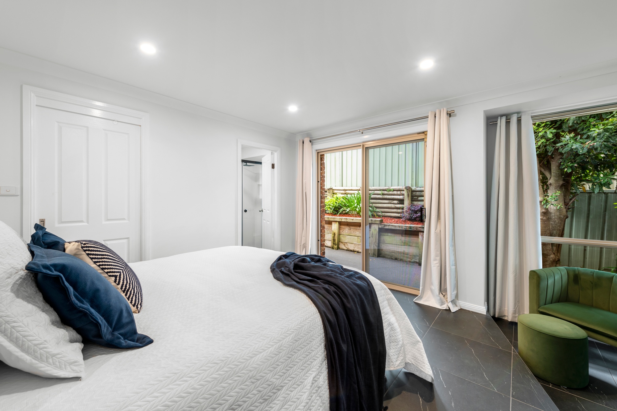 18 Paltarra Place, Cordeaux Heights - Thumbnail 6