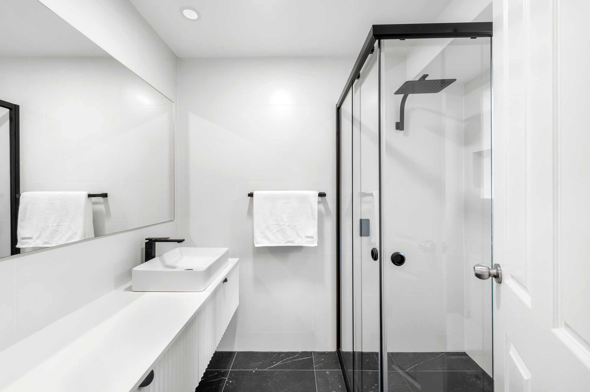 18 Paltarra Place, Cordeaux Heights - Thumbnail 3