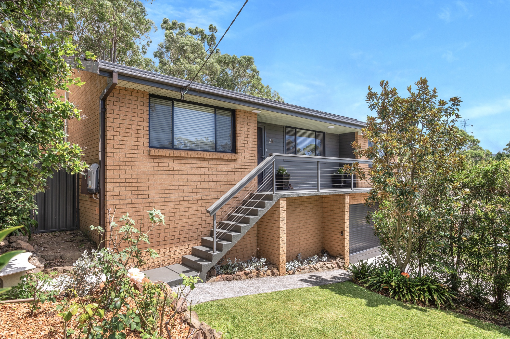 28 Vista Avenue, Farmborough Heights - Thumbnail 2