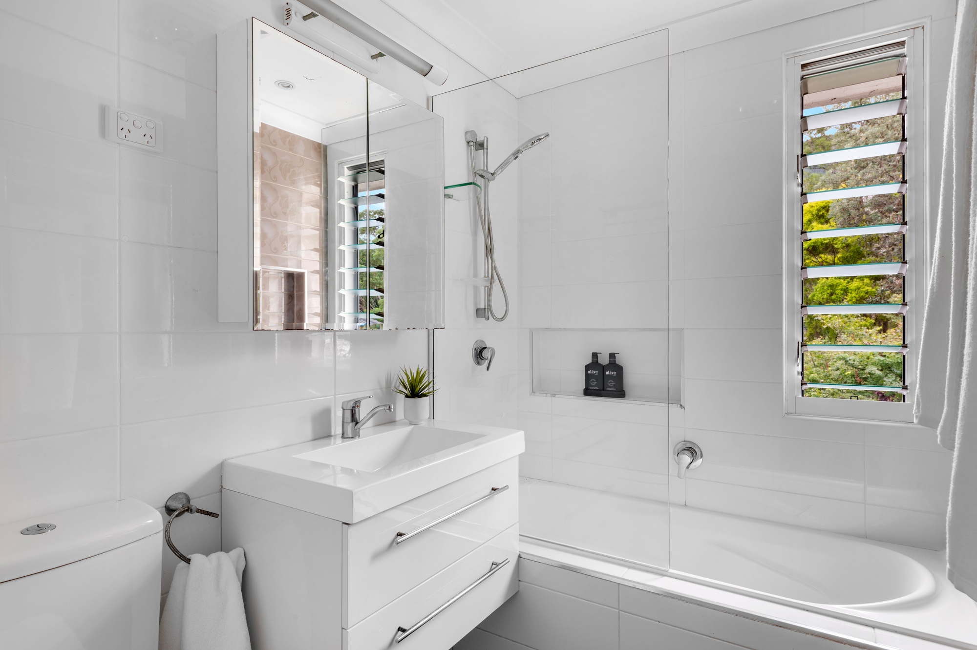 18 Valley Drive, Figtree - Thumbnail 6