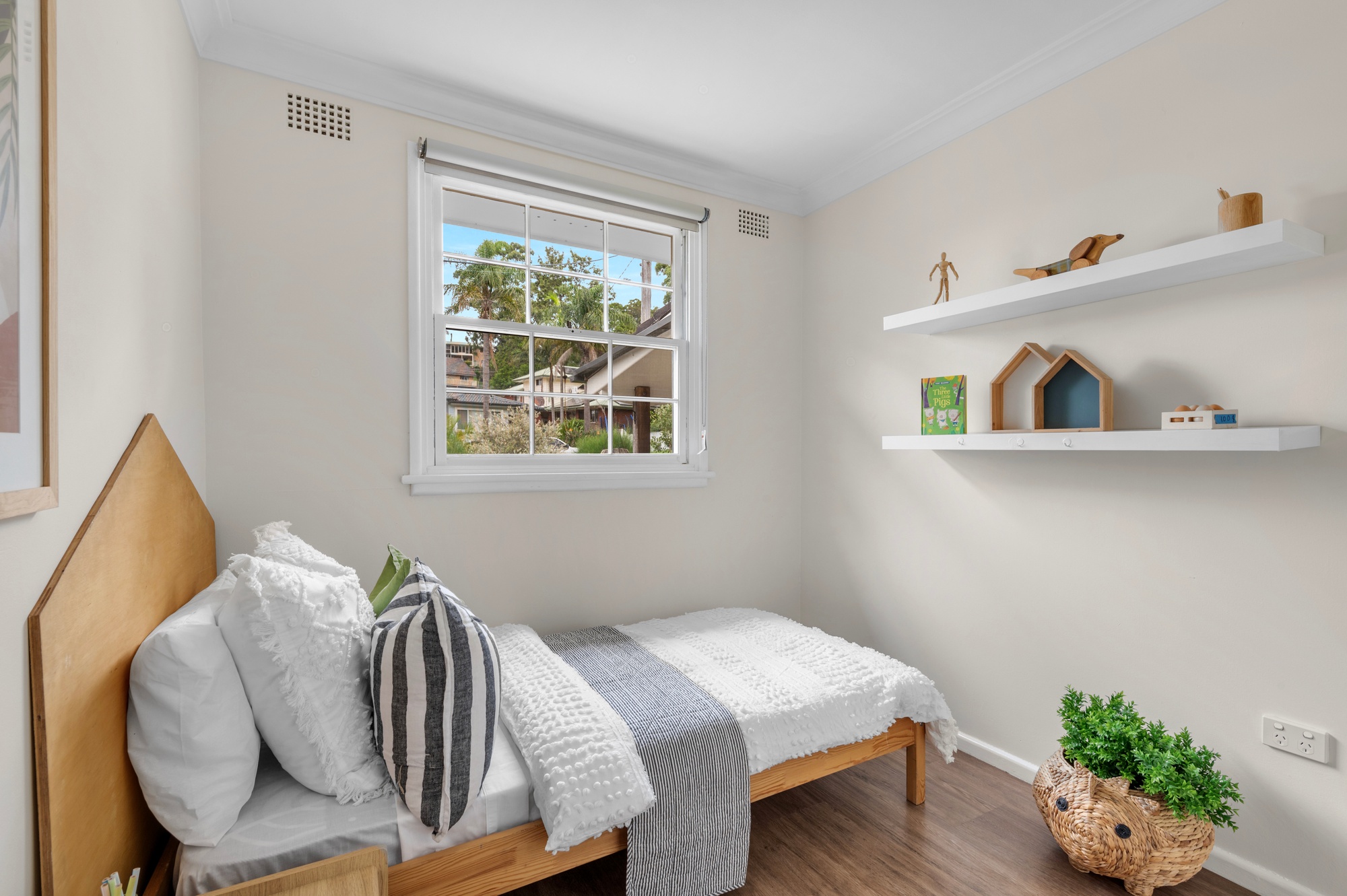 18 Valley Drive, Figtree - Thumbnail 4