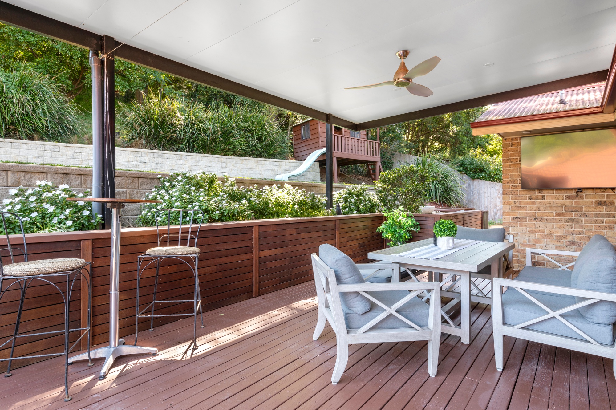 22 Sandalwood Road, Farmborough Heights - Thumbnail 4