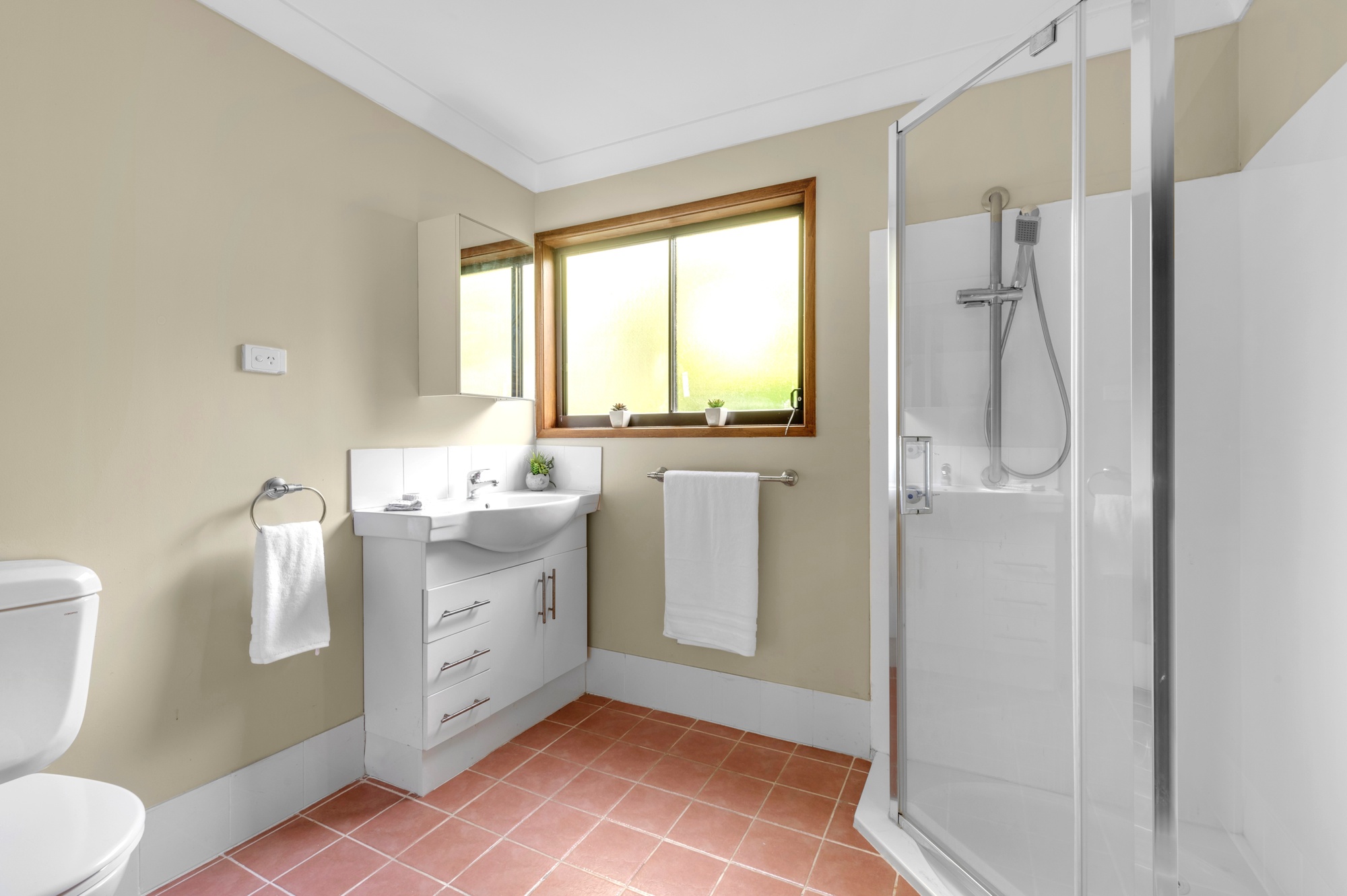 8 Aminya Place, Farmborough Heights - Thumbnail 5