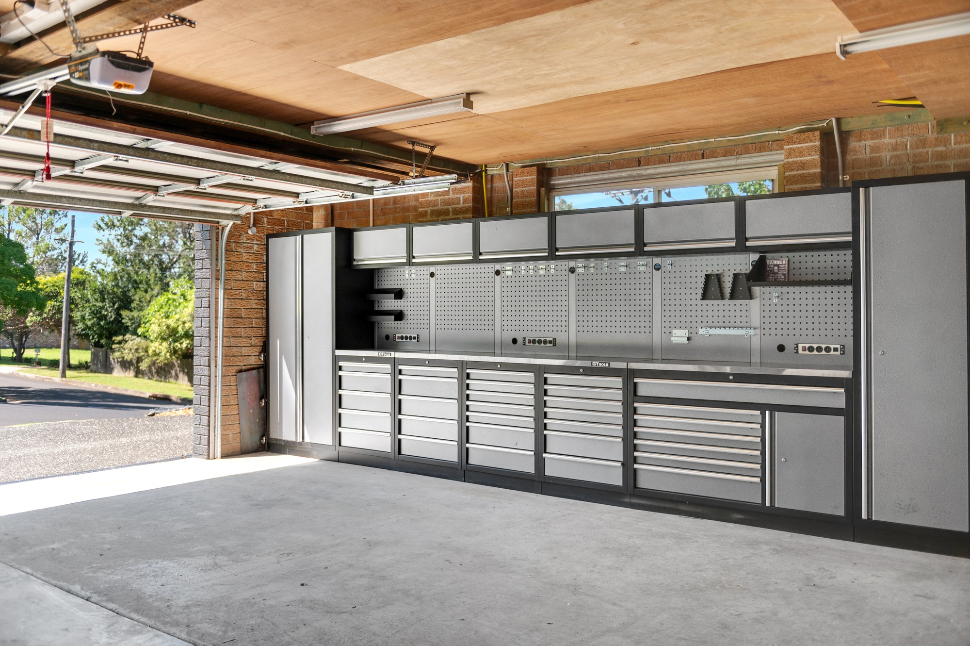 42 Yates Avenue, Mount Keira - Thumbnail 2