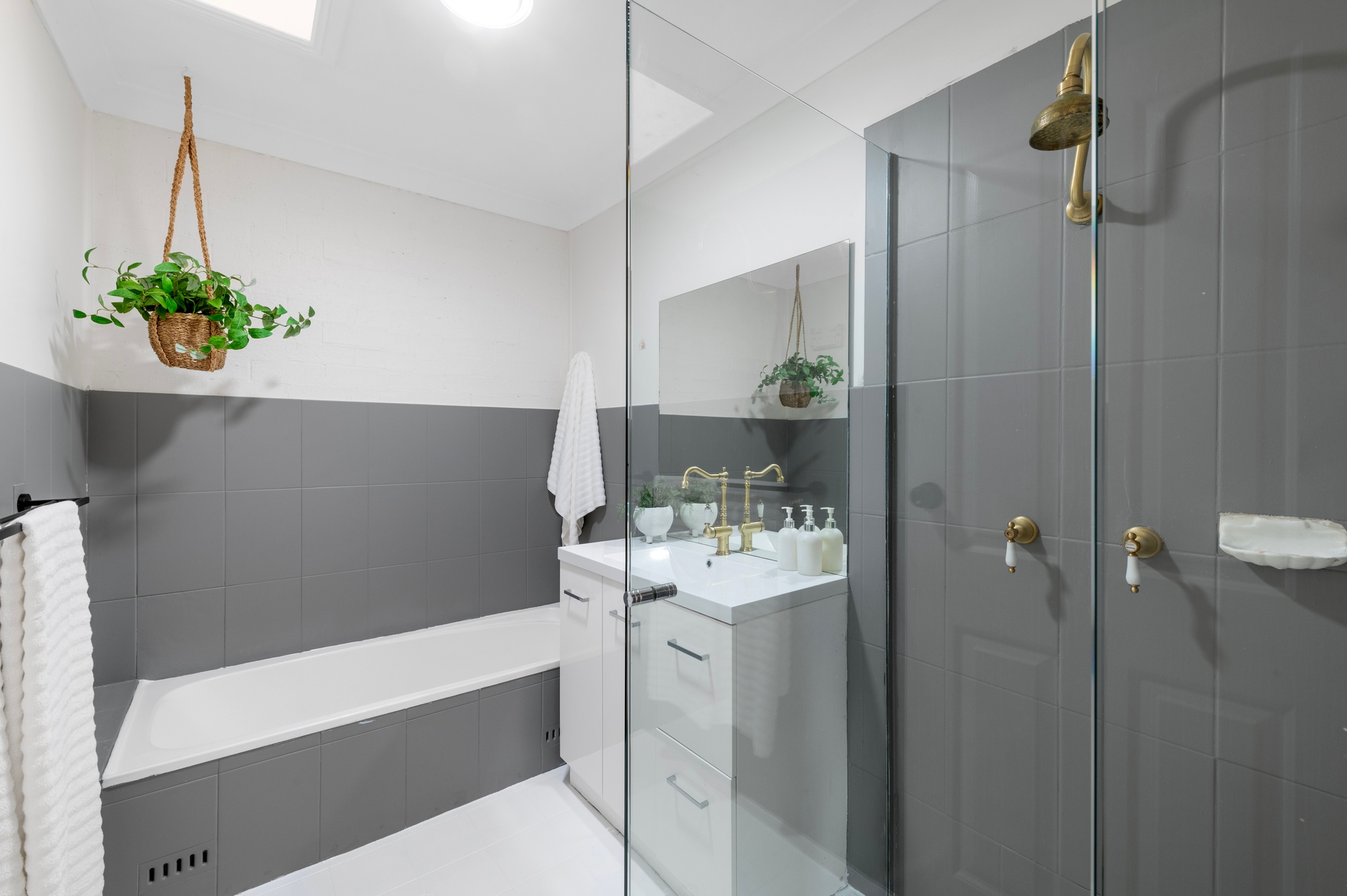 39 Odenpa Road, Cordeaux Heights - Thumbnail 4