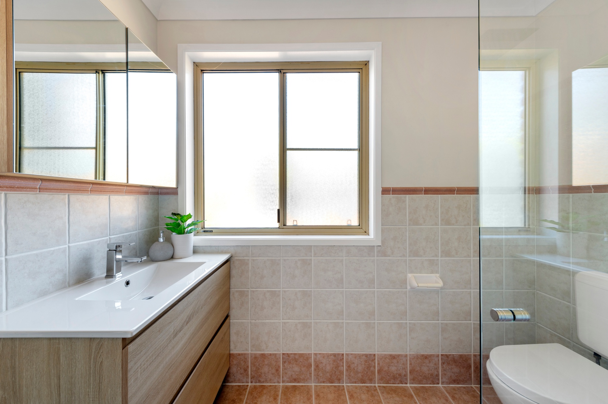 22 Sandalwood Road, Farmborough Heights - Thumbnail 6