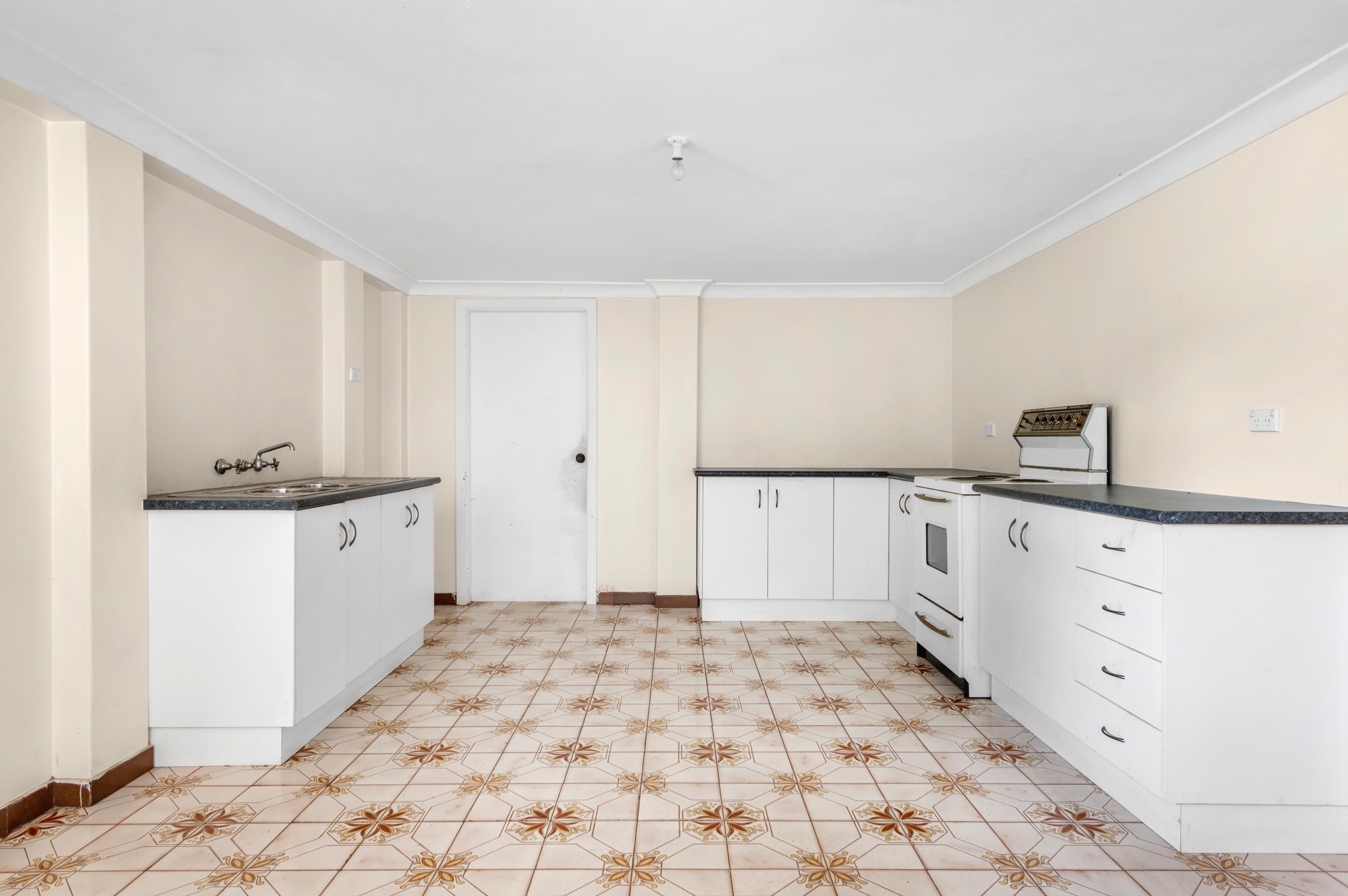 23 Wonson Avenue, Coniston - Thumbnail 3