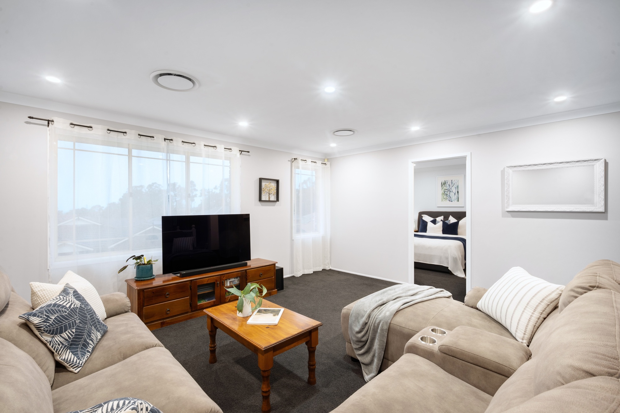 6 Rosella Grove, Farmborough Heights - Thumbnail 6