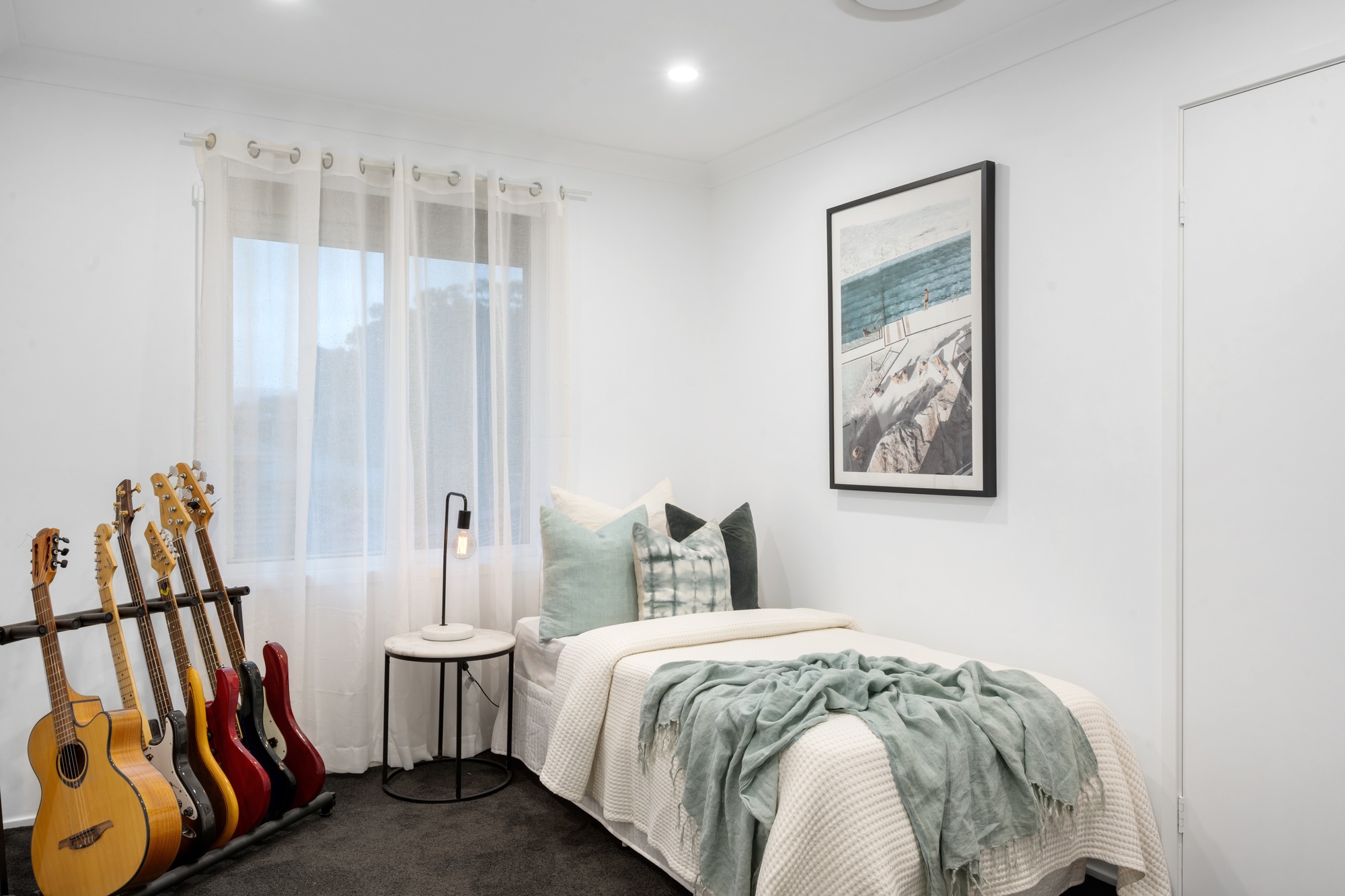 6 Rosella Grove, Farmborough Heights - Thumbnail 4