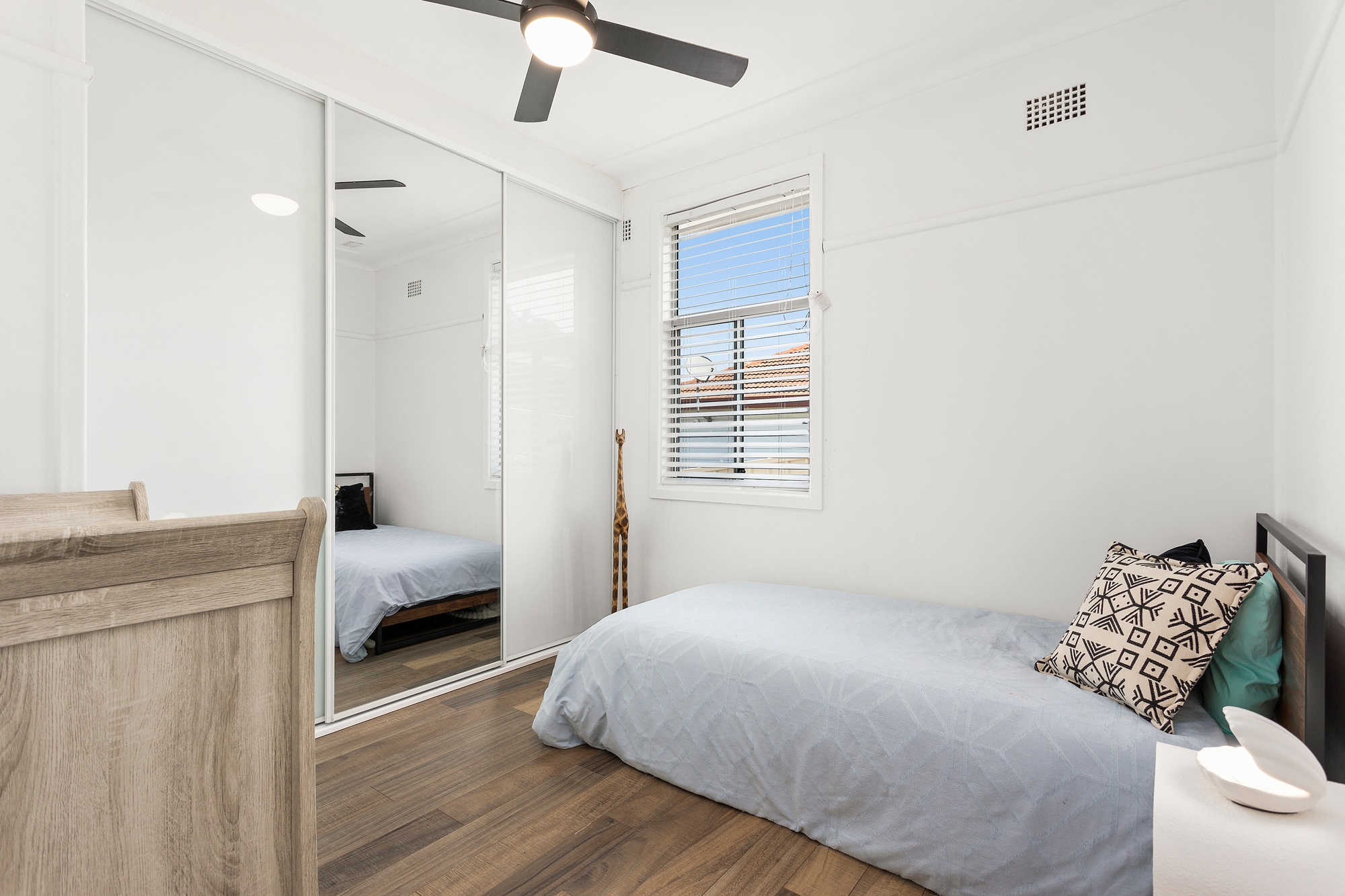 16 Derby Street, Berkeley - Thumbnail 4