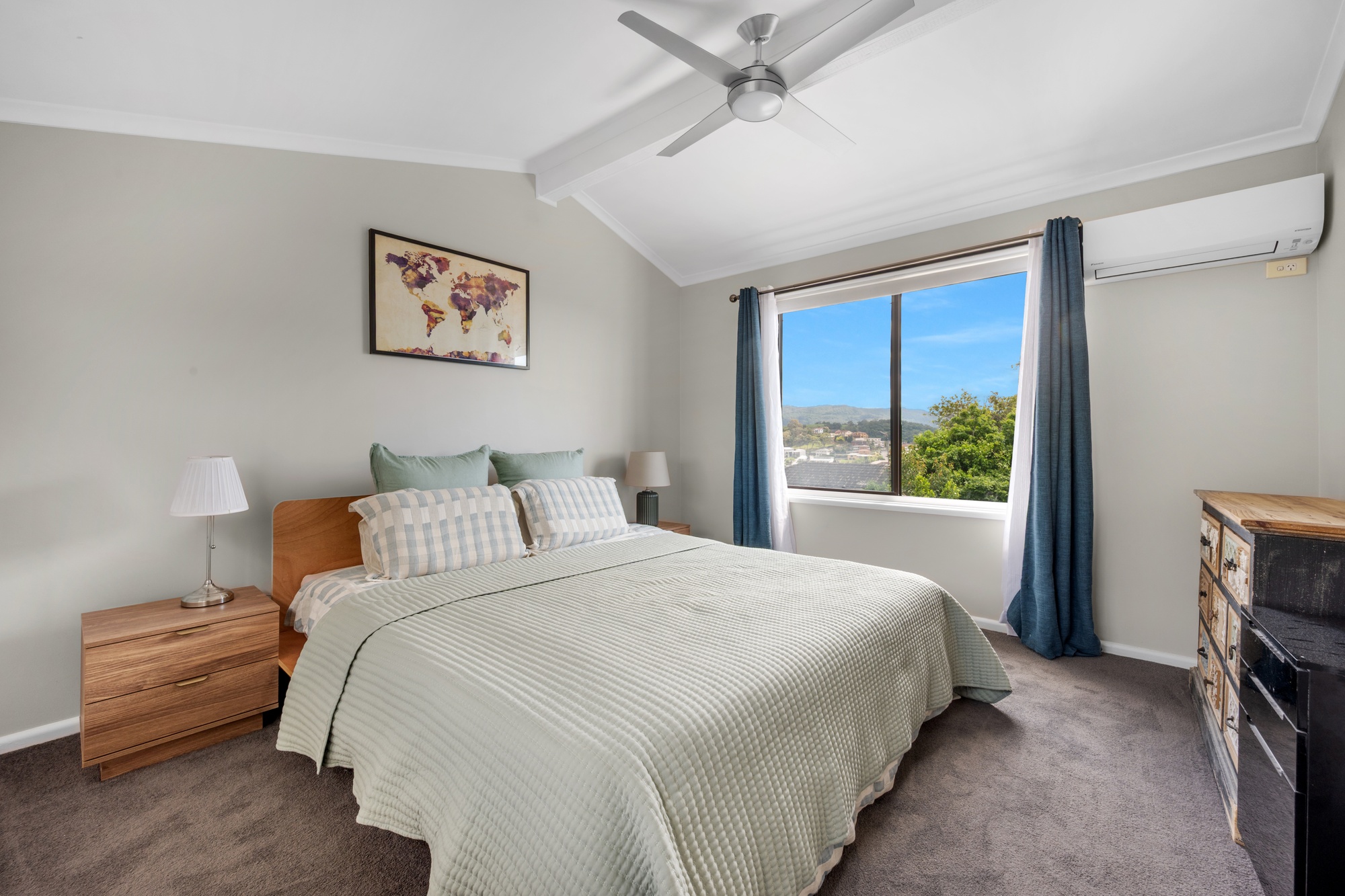 44 Stanley Avenue, Farmborough Heights - Thumbnail 7