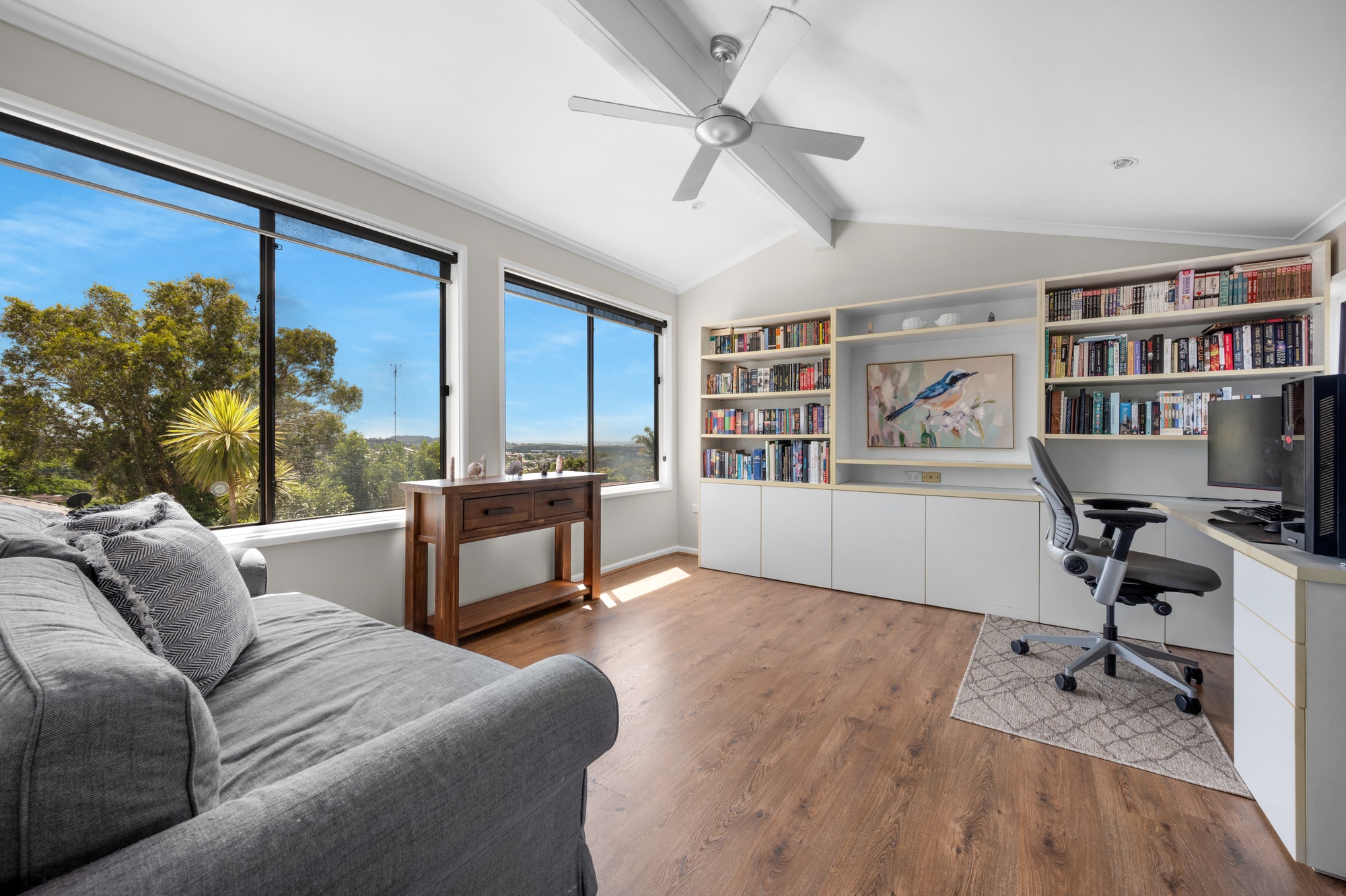 44 Stanley Avenue, Farmborough Heights - Thumbnail 5
