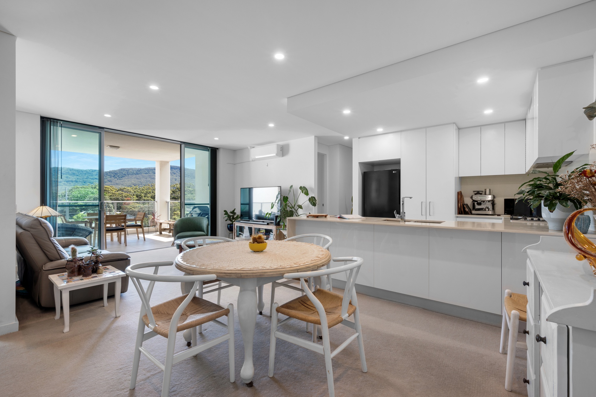 407/3 Grand Court, Fairy Meadow - Thumbnail 4