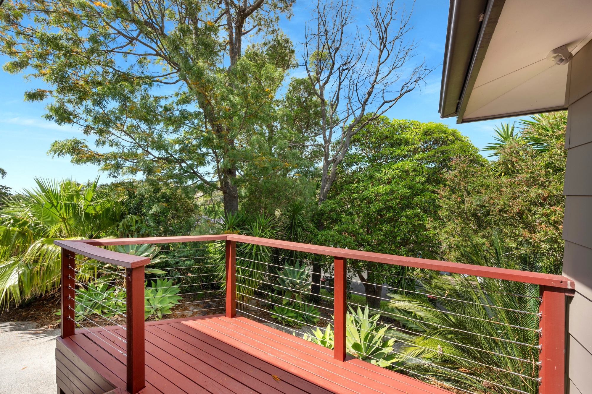 44 Stanley Avenue, Farmborough Heights - Thumbnail 2