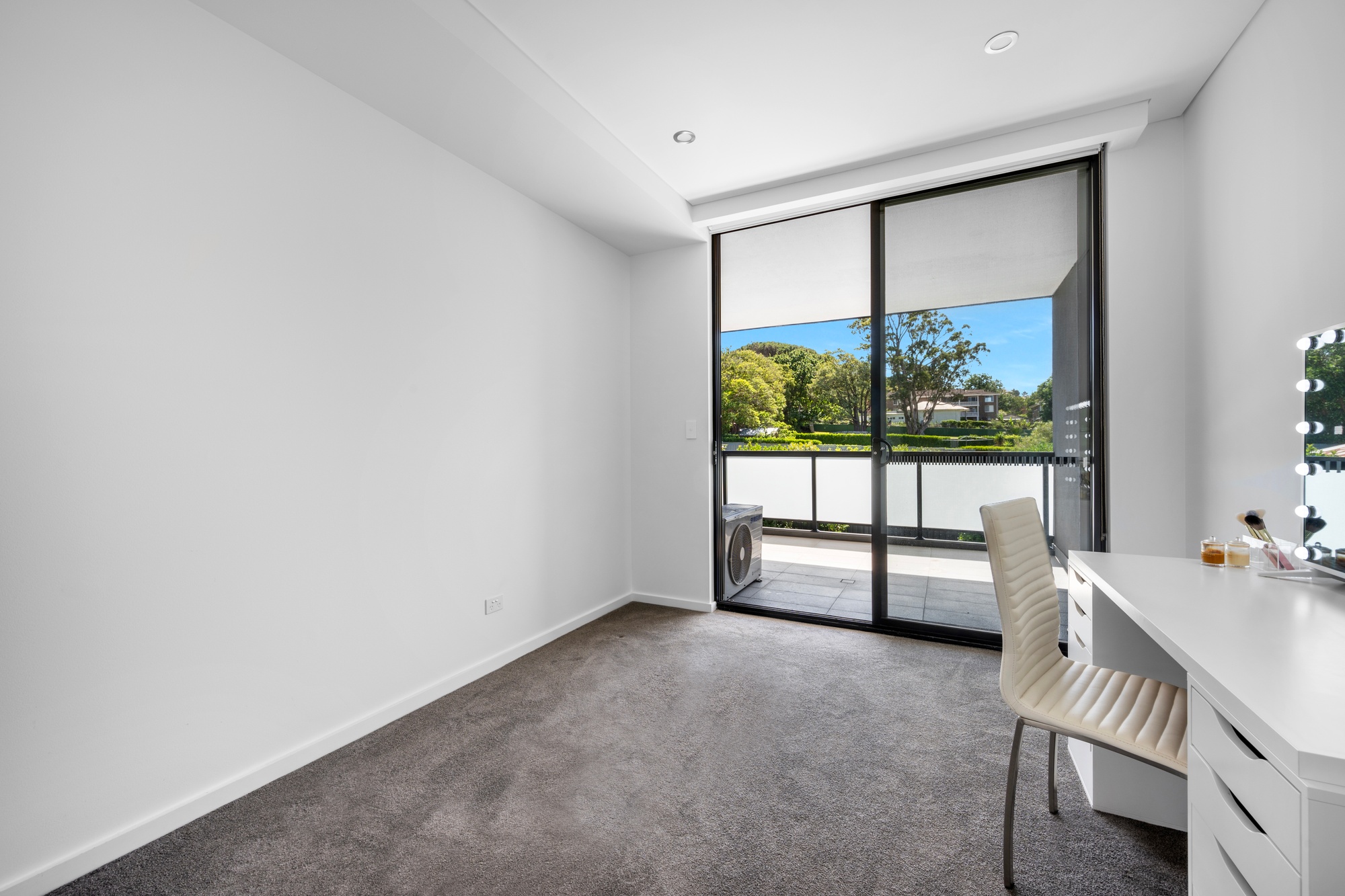 101/118 Gladstone Avenue, Coniston - Thumbnail 7