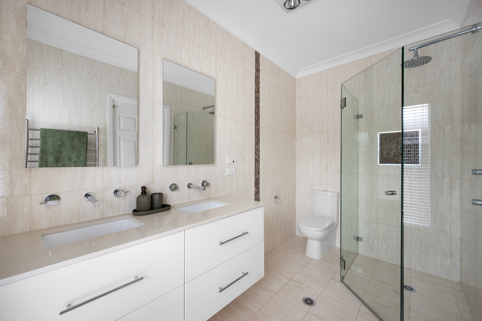 167 Derribong Drive, Cordeaux Heights - Thumbnail 4