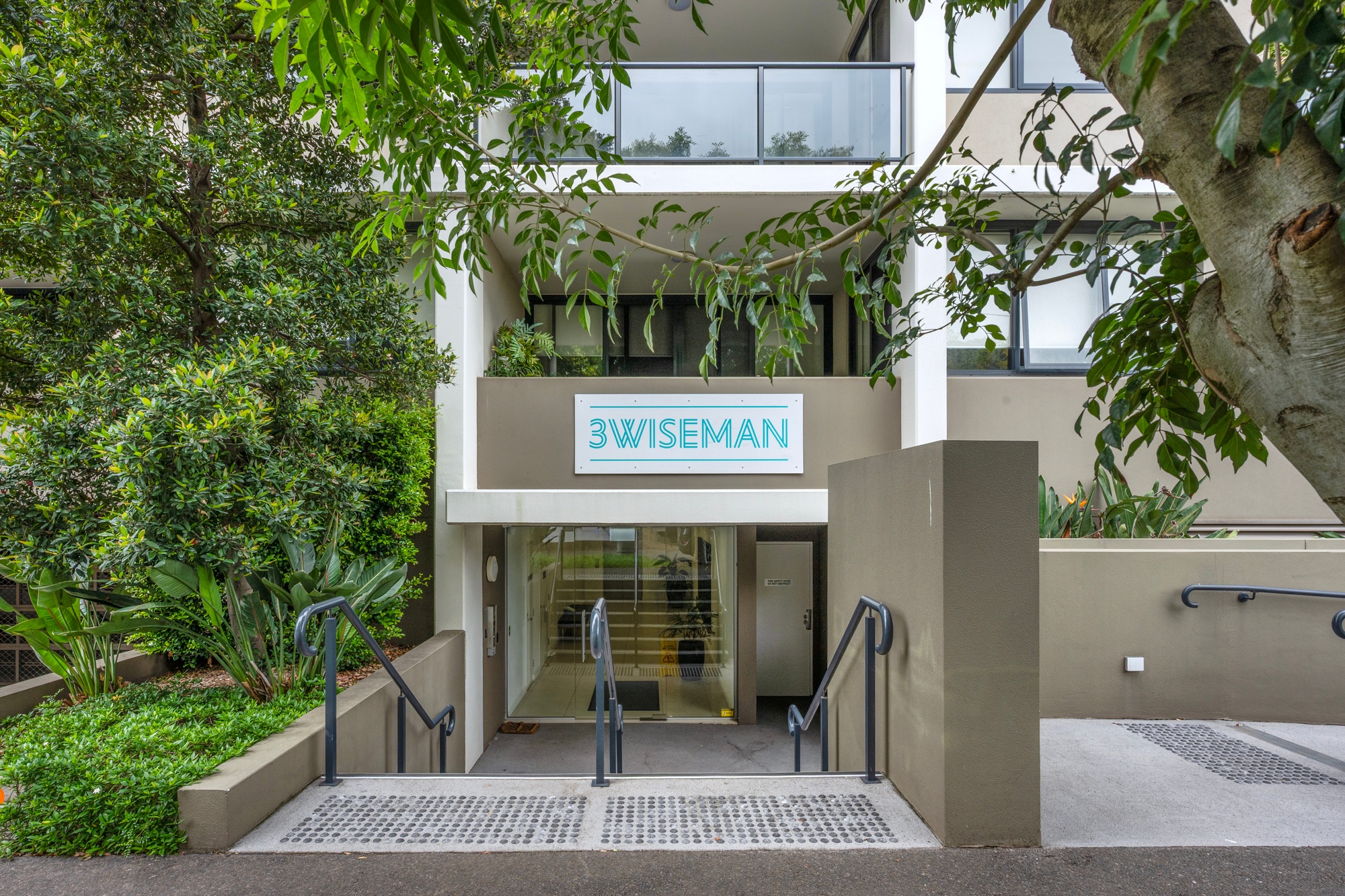 1/3-5 Wiseman Avenue, Wollongong - Thumbnail 2