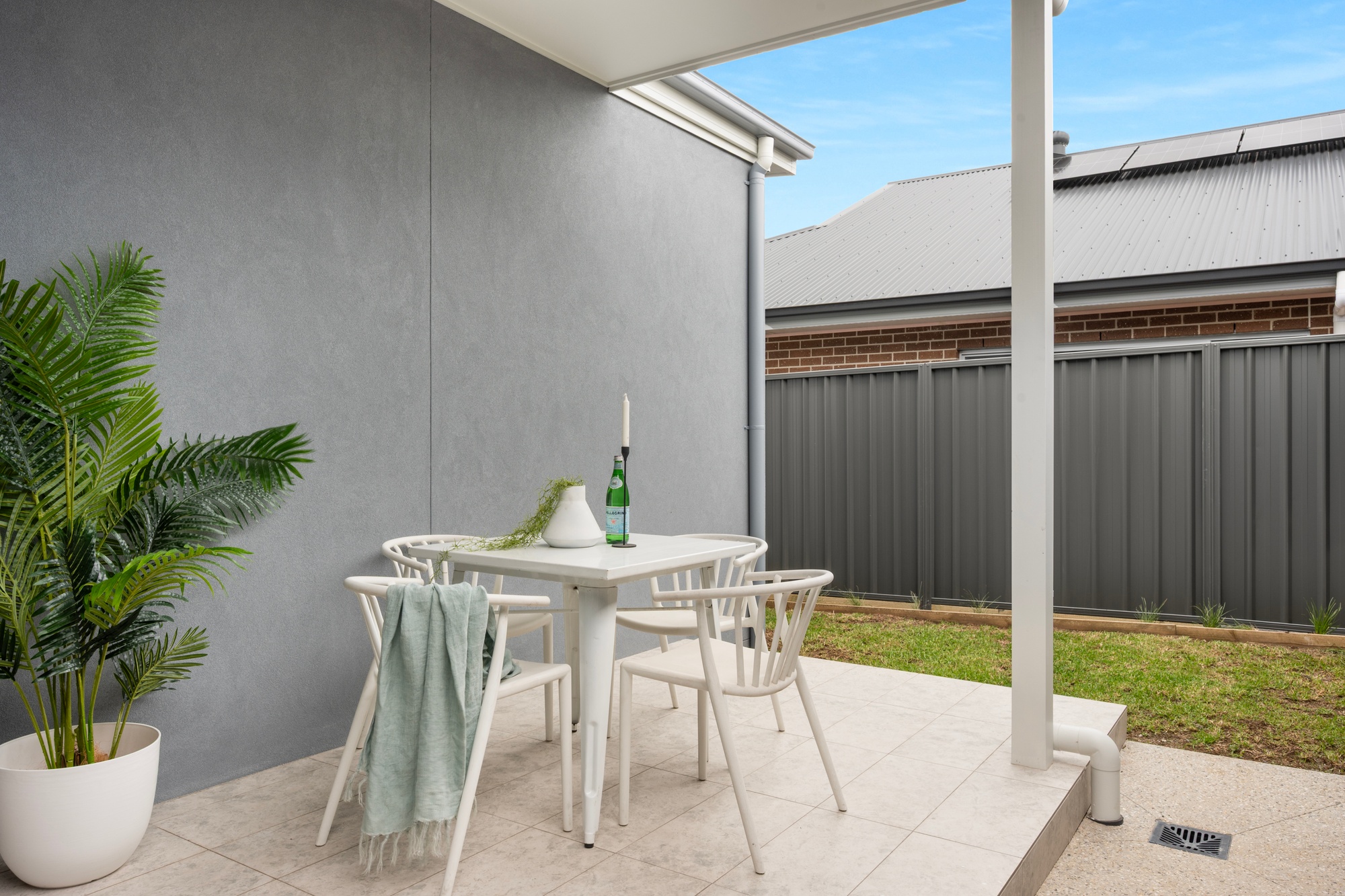 2 Warrigal Street, Horsley - Thumbnail 2