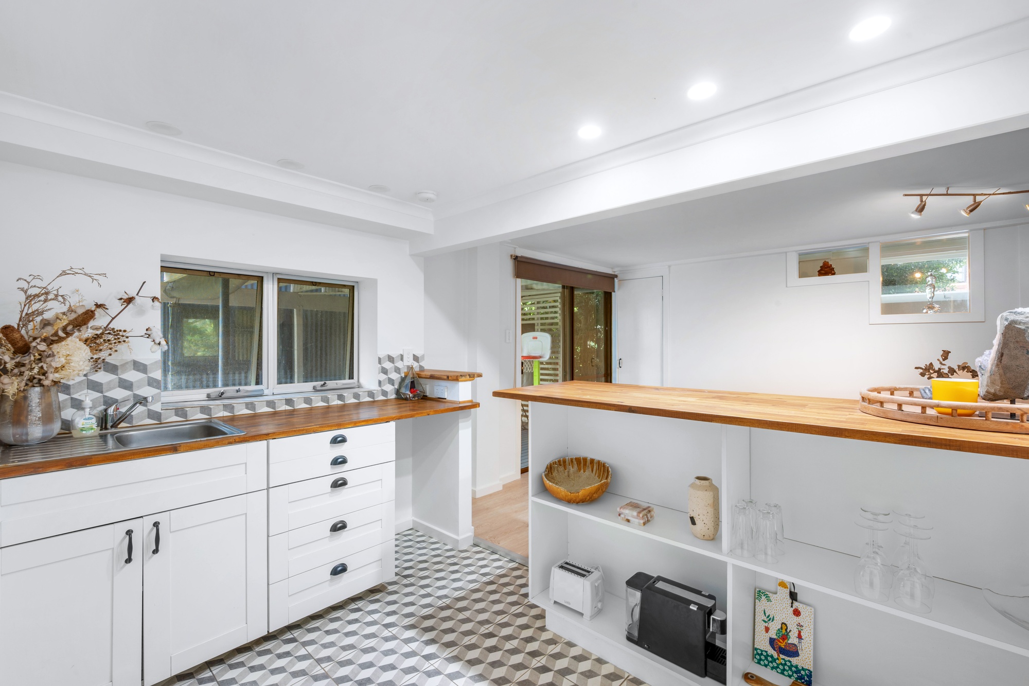 29 Morandoo Avenue, Mount Keira - Thumbnail 4