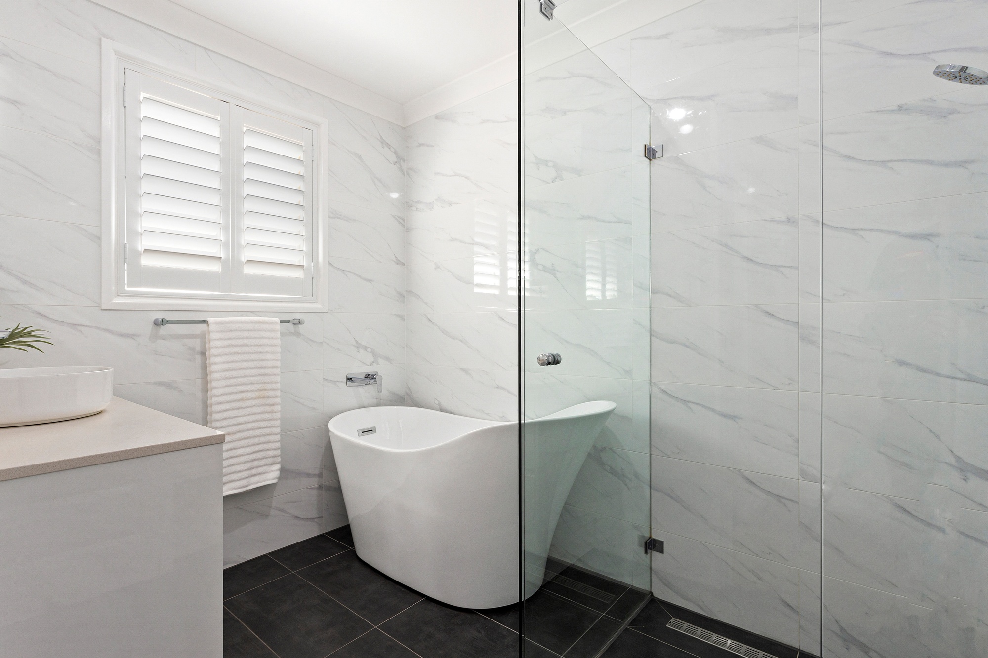 12/6a Milne Crescent, Mount Saint Thomas - Thumbnail 2