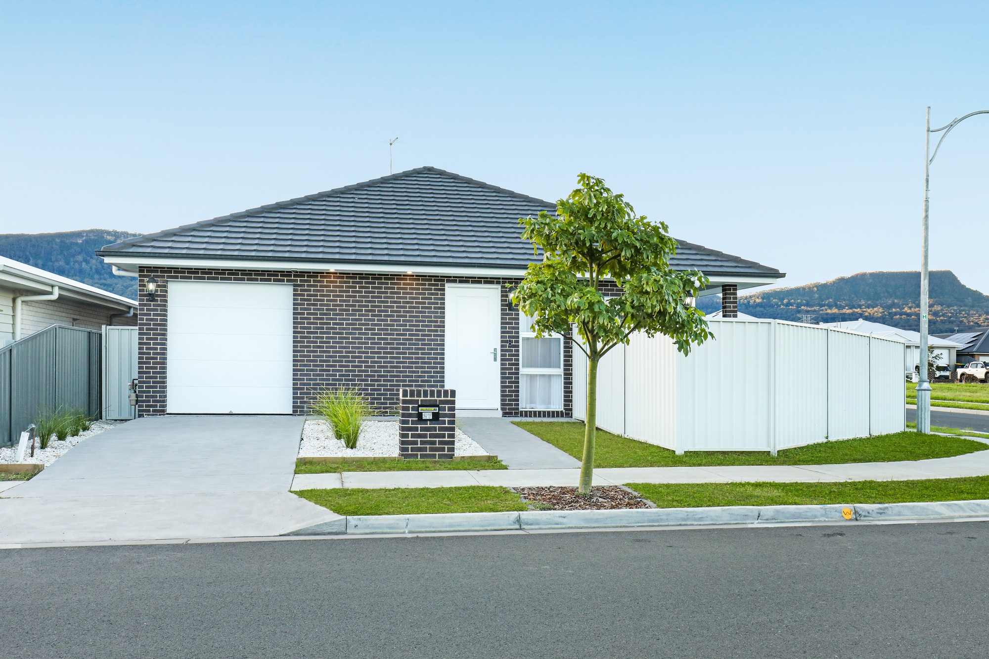 27 Greenview Drive, Horsley - Thumbnail 2